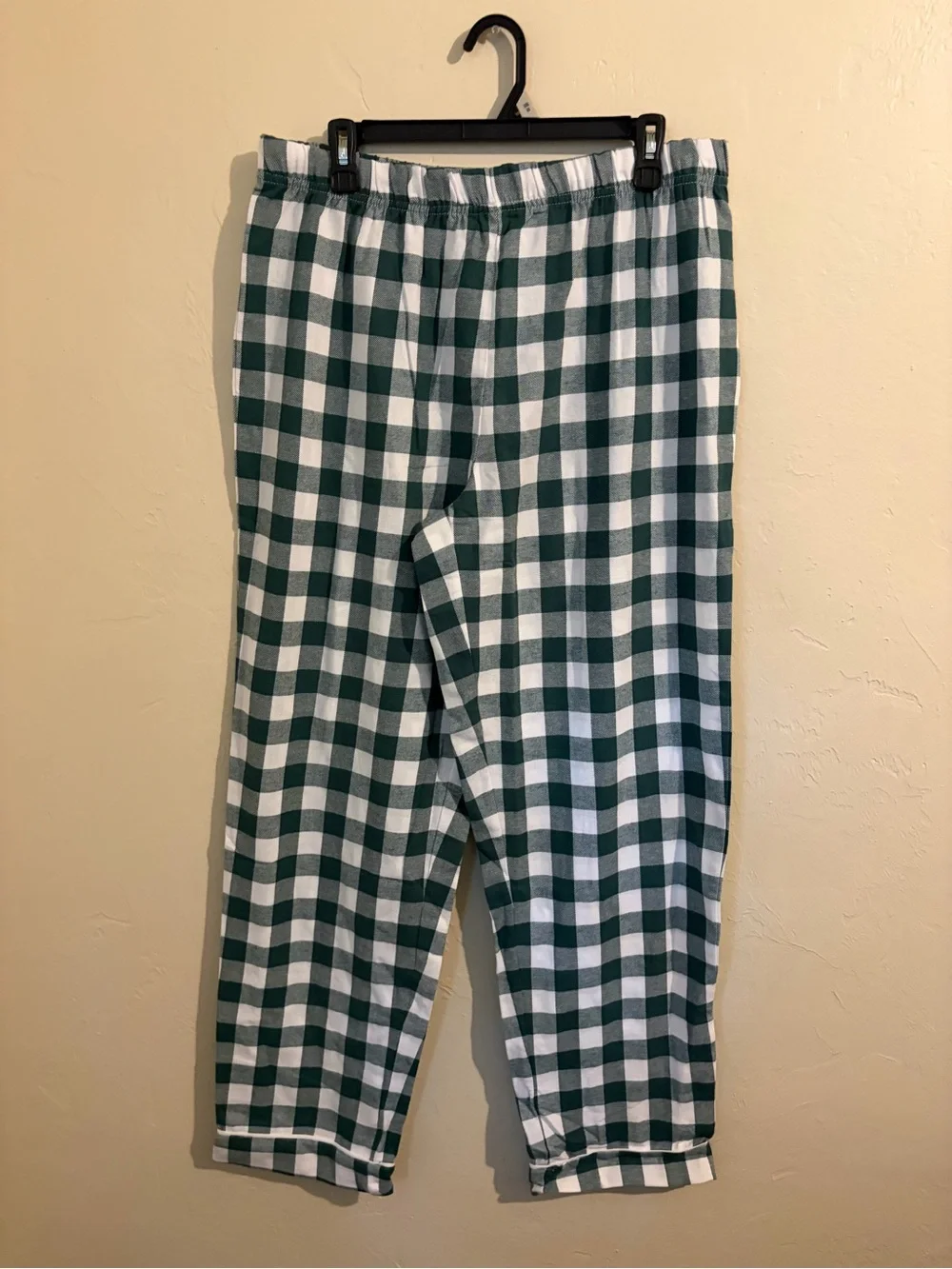 Women’s Disney Green and White Checkered Kids Pajama Set with Character Pocket - Picture 7 of 10